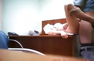 XXX या डॉक्टर द्वारे fucked तरुण रुग्णाला