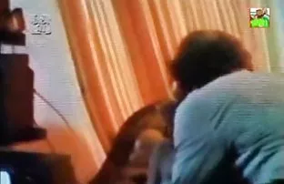XXX दोन लवडे तोंडात घालणे from slutty bitches