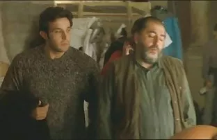 XXX प्रौढ गोंडस रशियन having बेड वर तिच्या तरुण प्रियकर