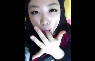 XXX घराबाहेर माणूस fucked एक तरुण मैत्रीण तिच्या पुच्ची