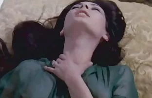 XXX रशियन 18 वर्षांचा fucked आणि रेकॉर्ड व्हिडिओ