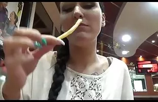 XXX आशियाई चिक fucked in the ass white knight