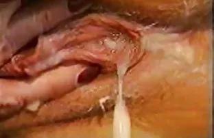 XXX फाडले एक सुंदर मुलगी विशाल स्तन
