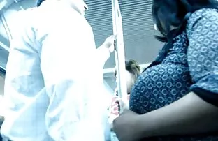 XXX तरुण प्रियकर Fucks प्रौढ रशियन pacifier